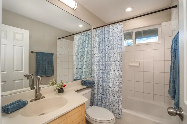 Listing Image for 668 Meakanu Ln 1402 30 of 43
