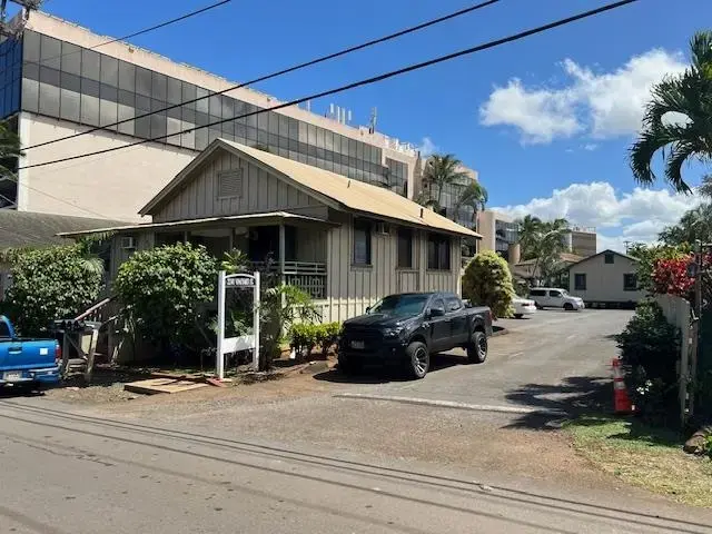 Listing Image for 2241 W Vineyard St 1 of 3