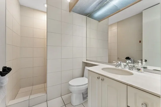 Listing Image for 3200 Wailea Alanui Dr 1501 25 of 50