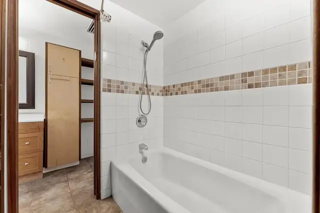Listing Image for 1063 Lower Main St 615 20 of 37