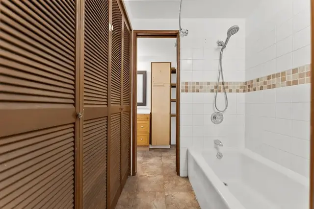 Listing Image for 1063 Lower Main St 615 21 of 37