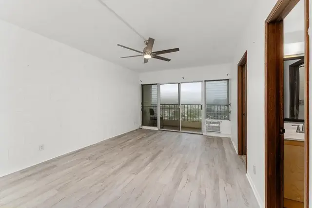 Listing Image for 1063 Lower Main St 615 31 of 37