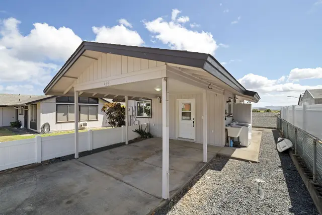Listing Image for 491 Kilika Pl B 8 of 20