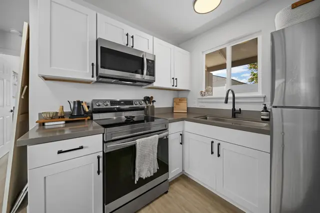 Listing Image for 491 Kilika Pl B 2 of 20