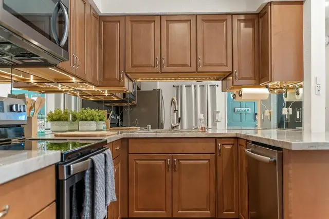 Listing Image for 140 Uwapo Rd 19-202 11 of 49