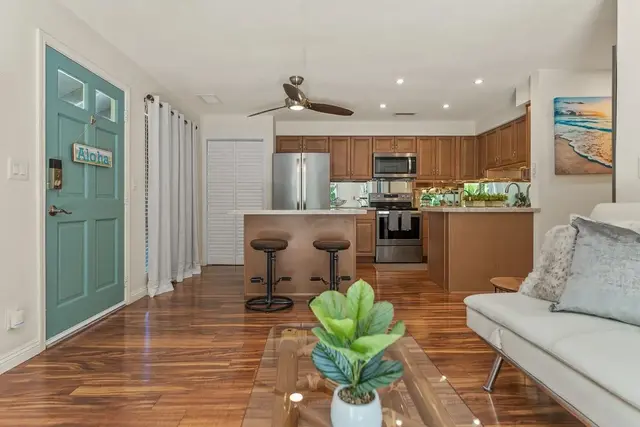 Listing Image for 140 Uwapo Rd 19-202 18 of 49