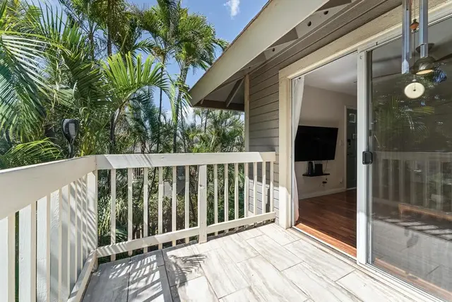 Listing Image for 140 Uwapo Rd 19-202 23 of 49