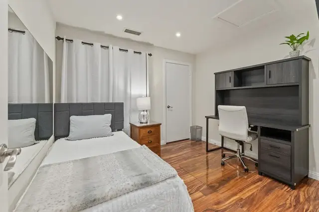 Listing Image for 140 Uwapo Rd 19-202 26 of 49