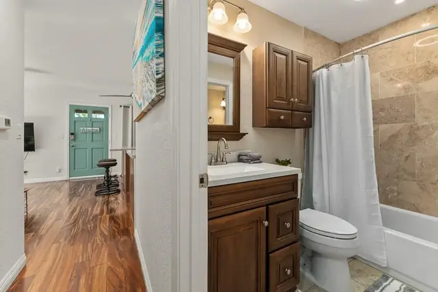 Listing Image for 140 Uwapo Rd 19-202 29 of 49