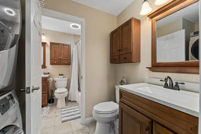 Listing Image for 140 Uwapo Rd 19-202 34 of 49