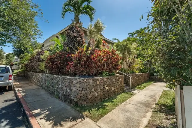 Listing Image for 140 Uwapo Rd 19-202 46 of 49