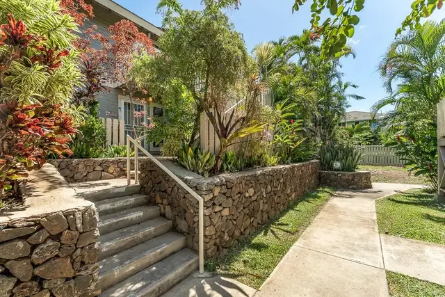 Listing Image for 140 Uwapo Rd 19-202 47 of 49