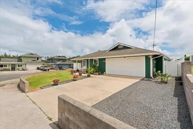 Listing Image for 34 Mauli Ola St 31 of 35