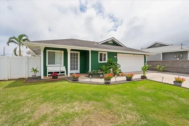 Listing Image for 34 Mauli Ola St 32 of 35