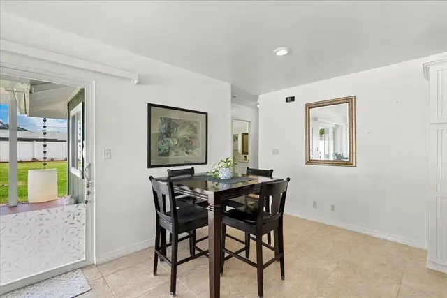 Listing Image for 34 Mauli Ola St 4 of 35