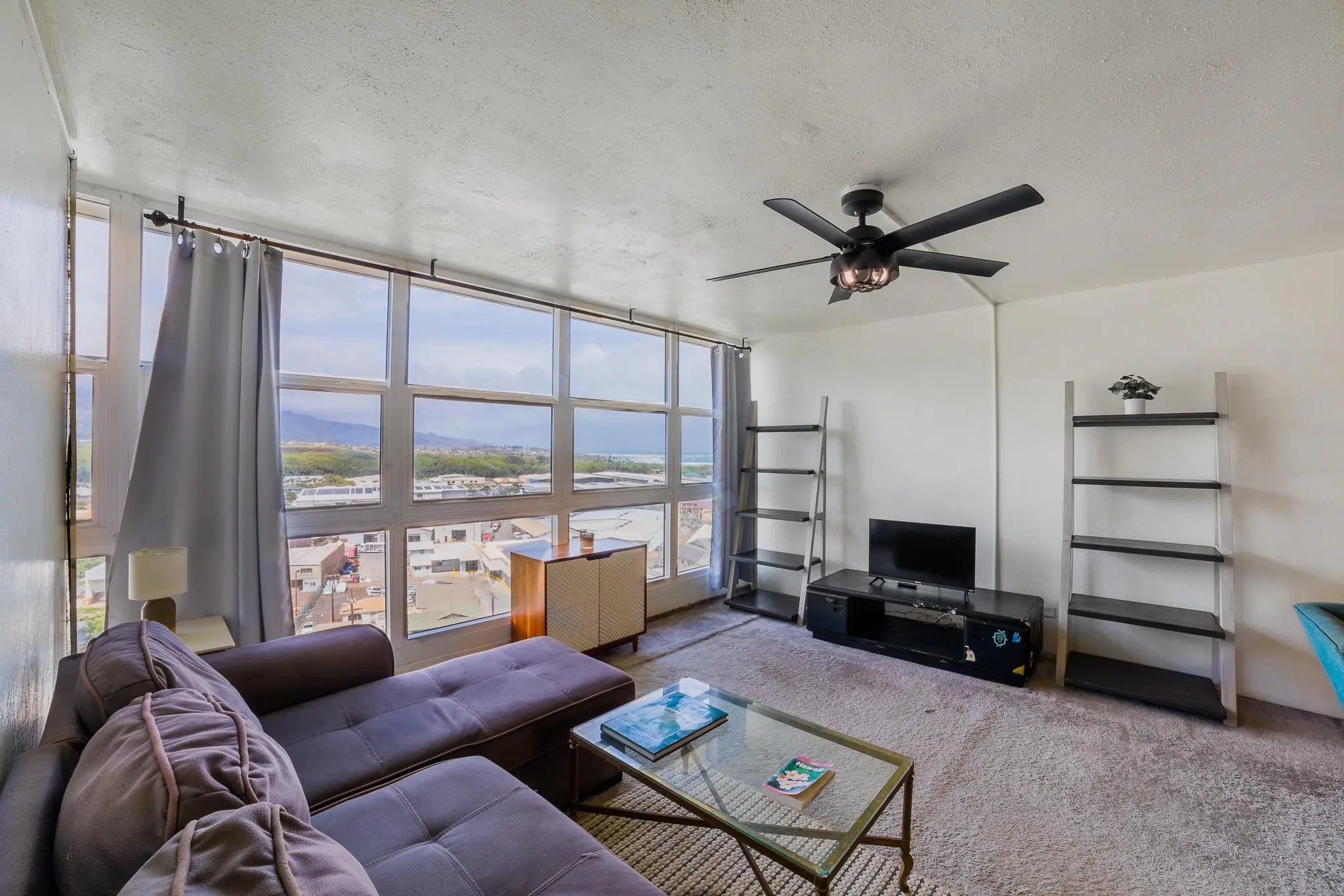 Photo of Listing #408721