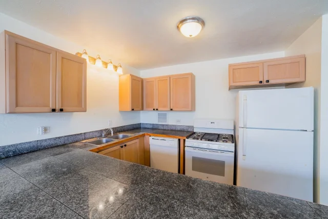 Listing Image for 493 Pio Dr 419 5 of 16