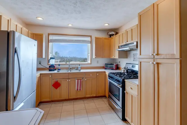 Listing Image for 3571 Pahala St 12 of 26
