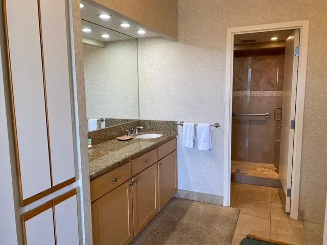 Listing Image for 2481 Kaanapali Pkwy 1219n 13 of 29