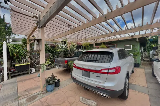 Listing Image for 136 Aliilani St 31 of 32