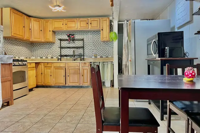 Listing Image for 136 Aliilani St 6 of 32
