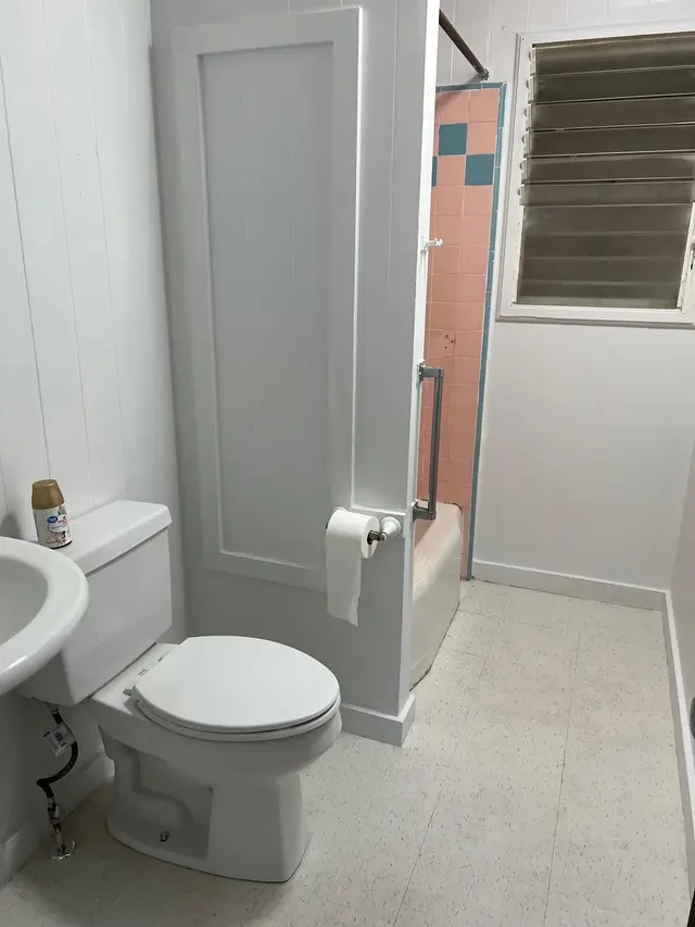 Listing Image for 400 Onehee Ave 4 of 7