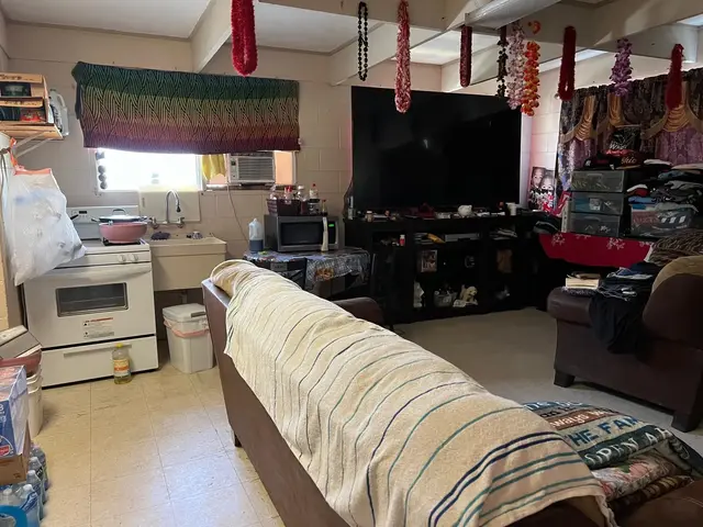 Listing Image for 400 Onehee Ave 6 of 7