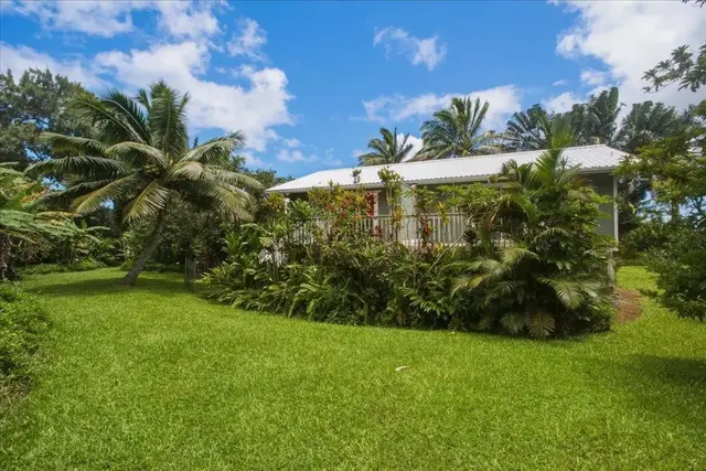 Listing Image for 57 S Honokala Rd Unit A 34 of 38