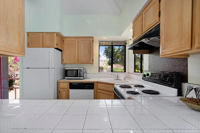 Listing Image for 2160 Kamehameha V Hwy 34 of 44