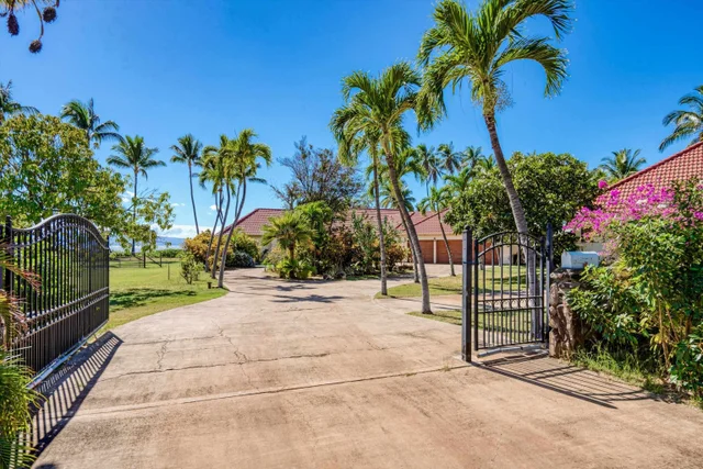 Listing Image for 2160 Kamehameha V Hwy 5 of 44