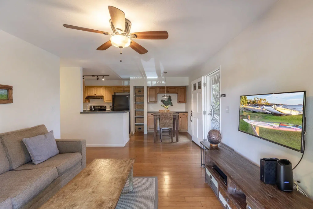 140 Uwapo Rd 51-202, Kihei