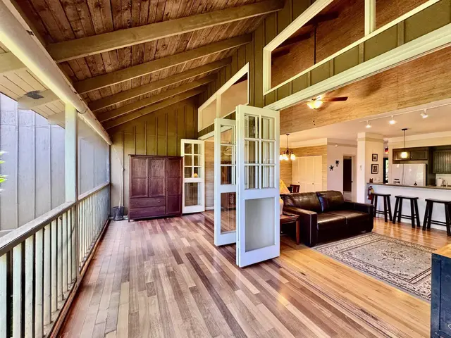 Listing Image for 100 Lio Pl P2 13 of 32