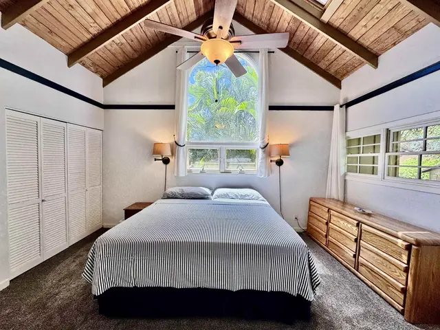 Listing Image for 100 Lio Pl P2 23 of 32