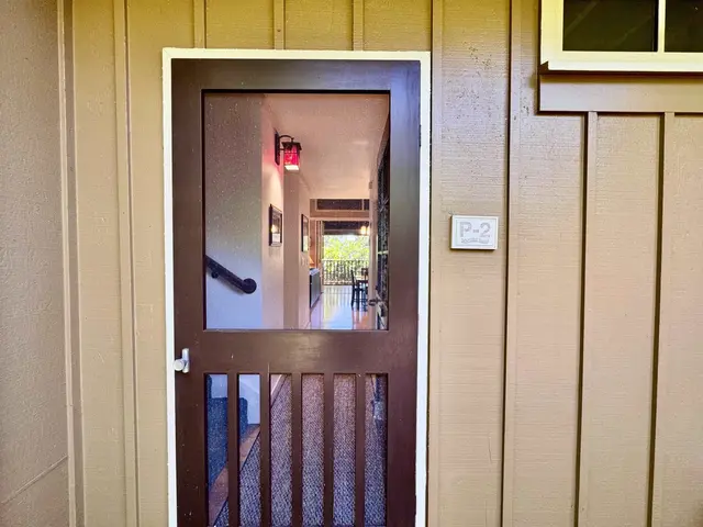 Listing Image for 100 Lio Pl P2 3 of 32