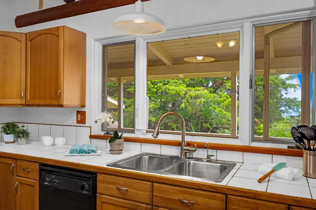 Listing Image for 1160 Ehu Rd 11 of 30