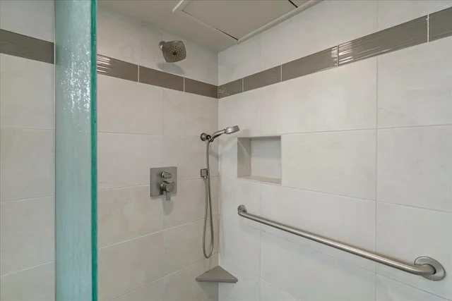 Listing Image for 2661 Kekaa Dr L-202 32 of 47