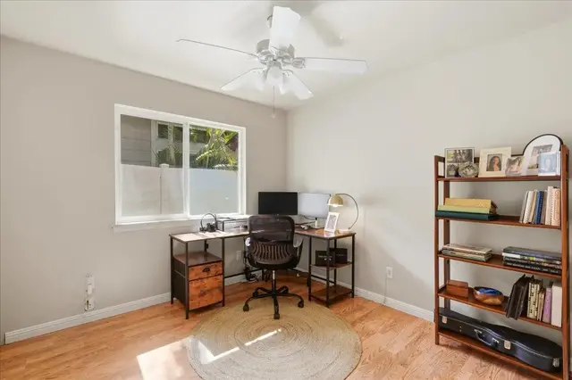 Listing Image for 18 Henohea Pl 27 of 50