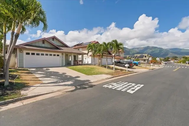 Listing Image for 18 Henohea Pl 45 of 50
