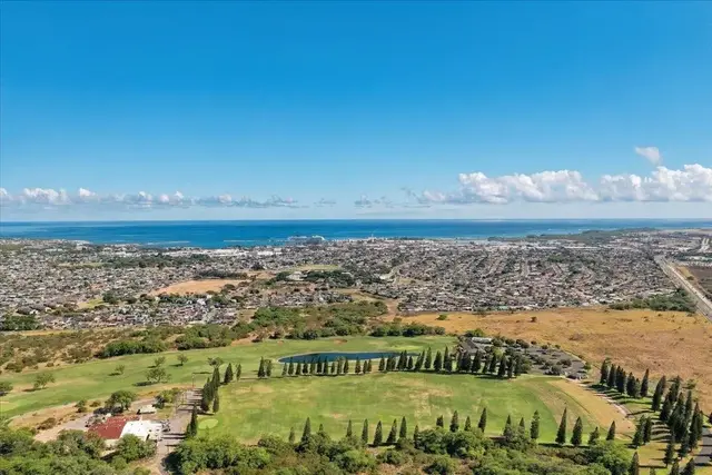 Listing Image for 18 Henohea Pl 49 of 50