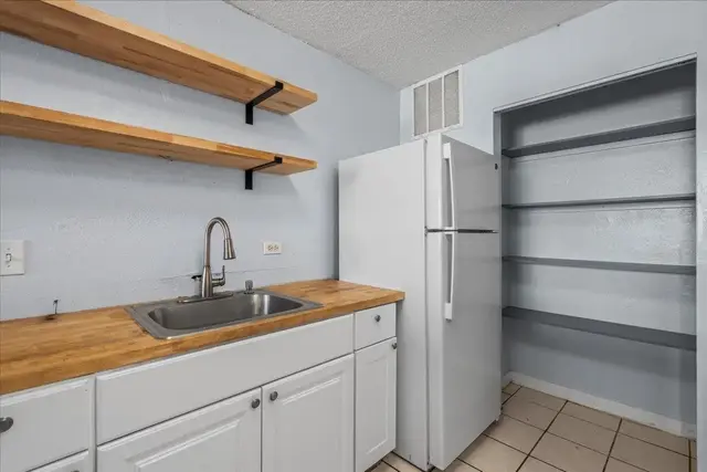 Listing Image for 111 Kahului Beach Rd D225 7 of 29