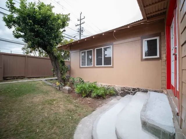 Listing Image for 1119 Makawao Ave 2 of 36