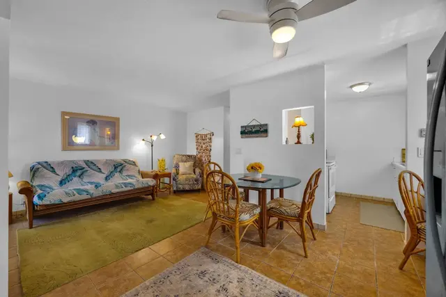 Listing Image for 2065 Kanoe St A 4 of 24