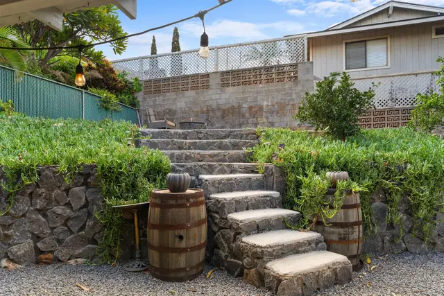 Listing Image for 120 Pauloa Pl 33 of 48