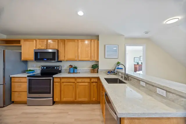 Listing Image for 3710 Lower Honoapiilani Rd F40 12 of 49
