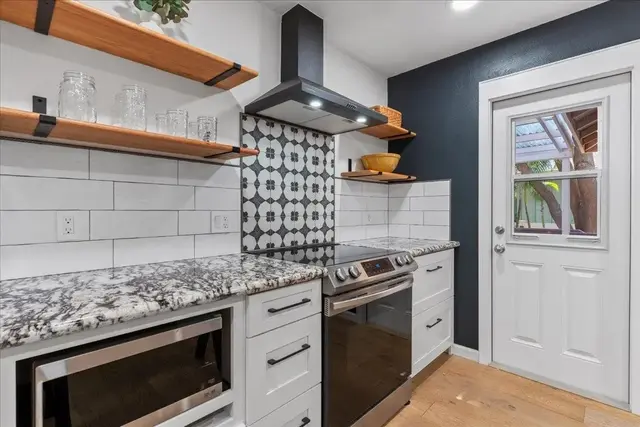 Listing Image for 199 Oluea Cir 12 of 48
