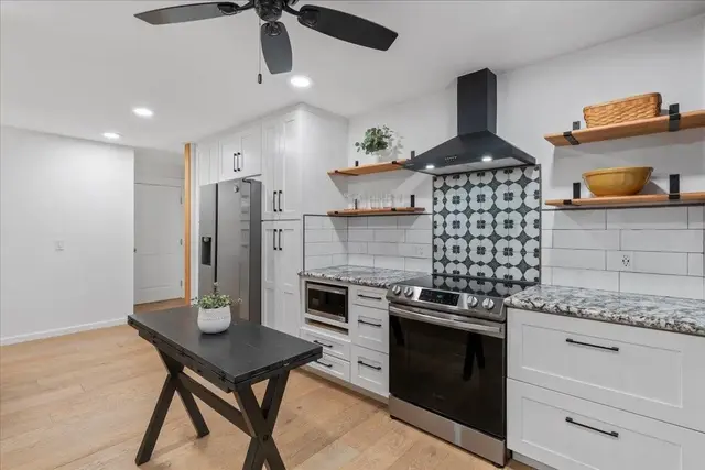 Listing Image for 199 Oluea Cir 16 of 48