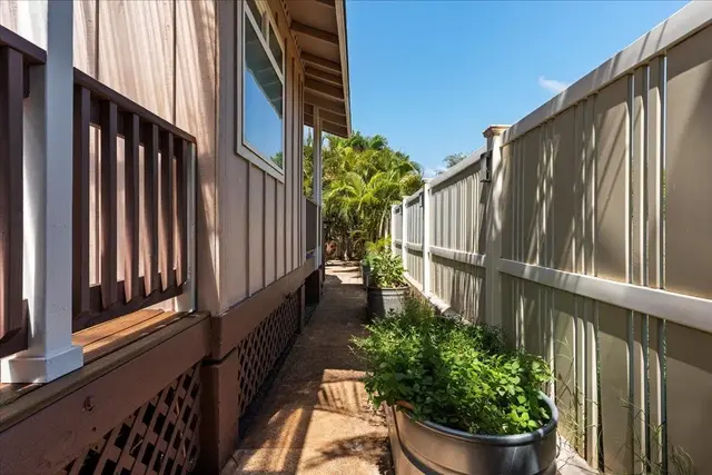 Listing Image for 199 Oluea Cir 43 of 48