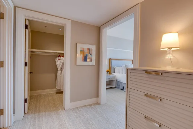 Listing Image for 1 Bay Dr 3501 30 of 49