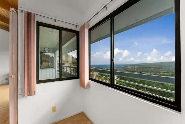 Listing Image for 545 Iiwi Way 11 of 30