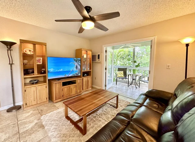 Listing Image for 160 Keonekai Rd 18-203 3 of 29